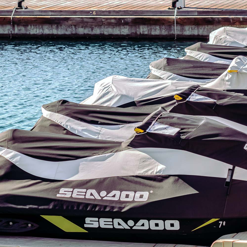 Motos de agua de Ocean Jet en el Puerto de Pedreña (Bahía de Santander)