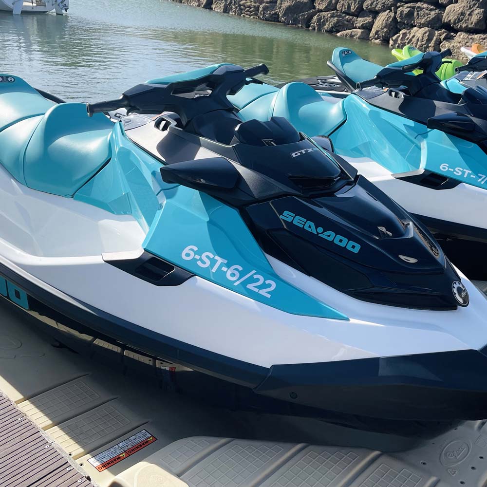 Motos de agua de Ocean Jet en el Puerto de Pedreña (Bahía de Santander)